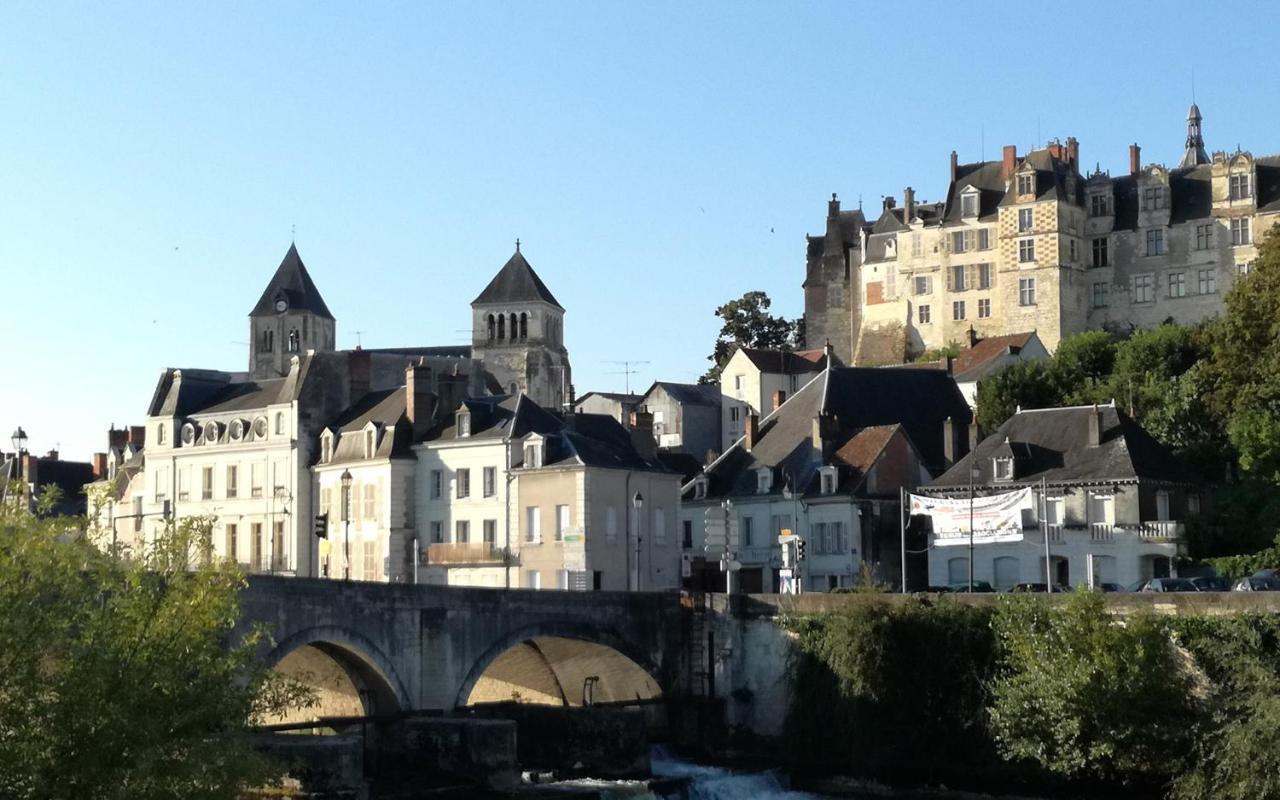 Au Pied Du Chateau Saint-Aignan  Kültér fotó