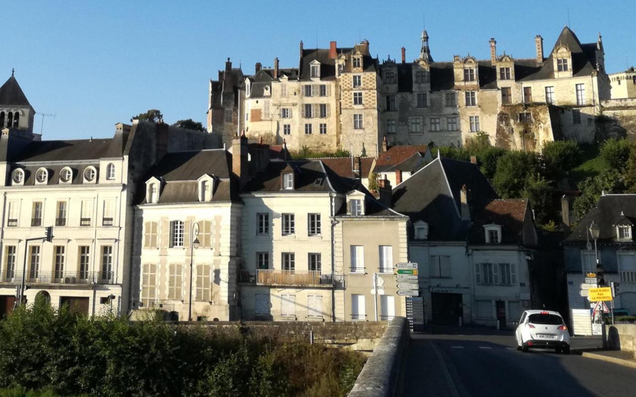 Au Pied Du Chateau Saint-Aignan  Kültér fotó